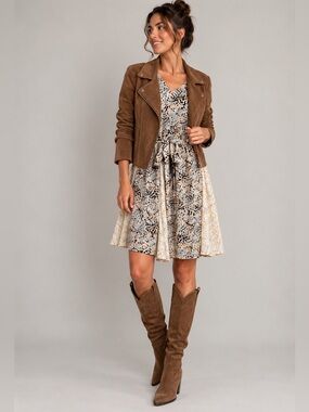 DAVI & DANI Long Sleeve Patterned Dress - Black, Cream, Tan size medium